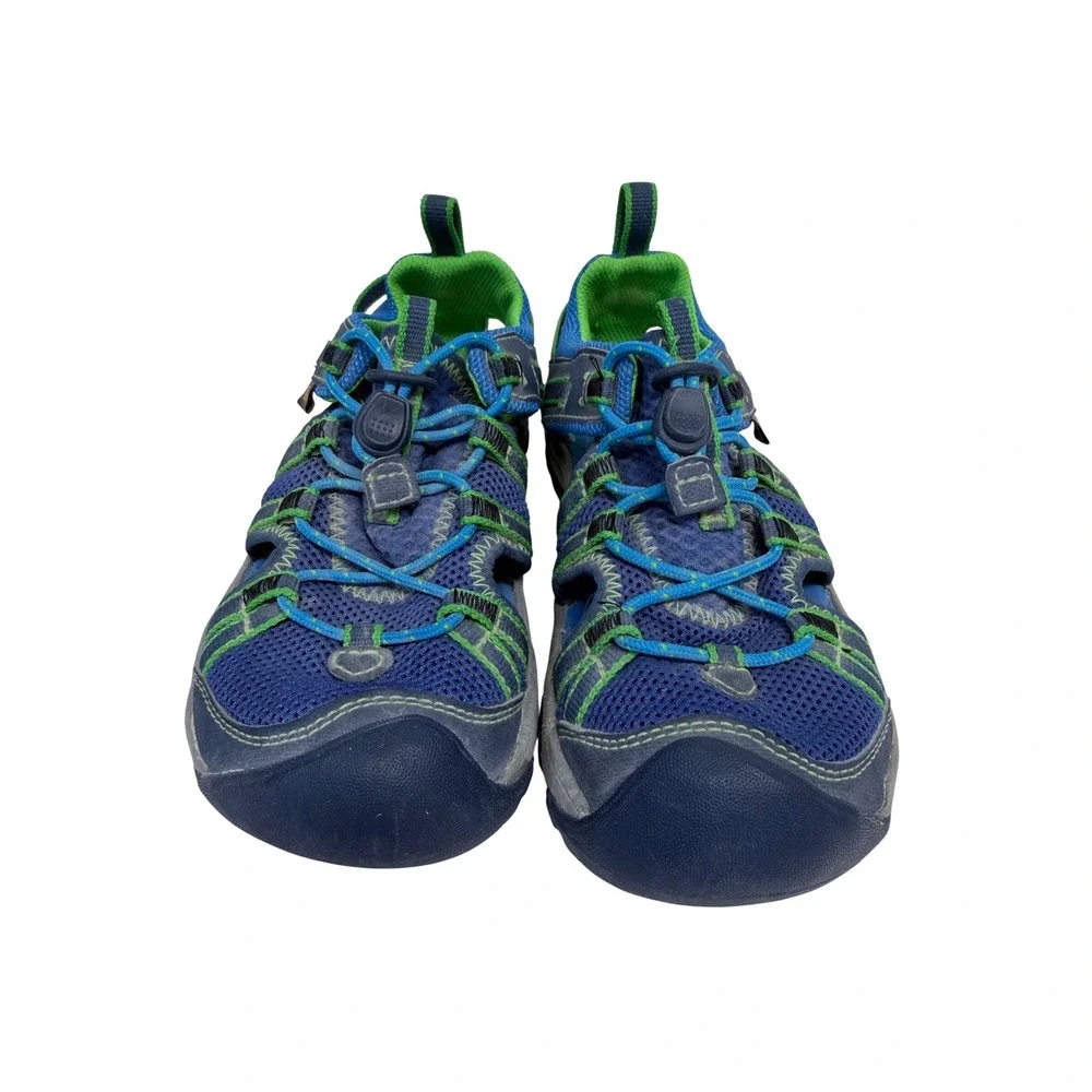 Teva Manatee Sandals Kids Size 12 Blue Green Excellent Closed Toe Water Shoes